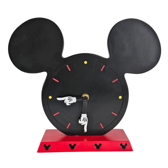 DISNEY PARKS MICKEY MOUSE CUTE CLOCK SIZE 8" x 10" USES SINGLE AA BATTERY - Picture 1 of 9